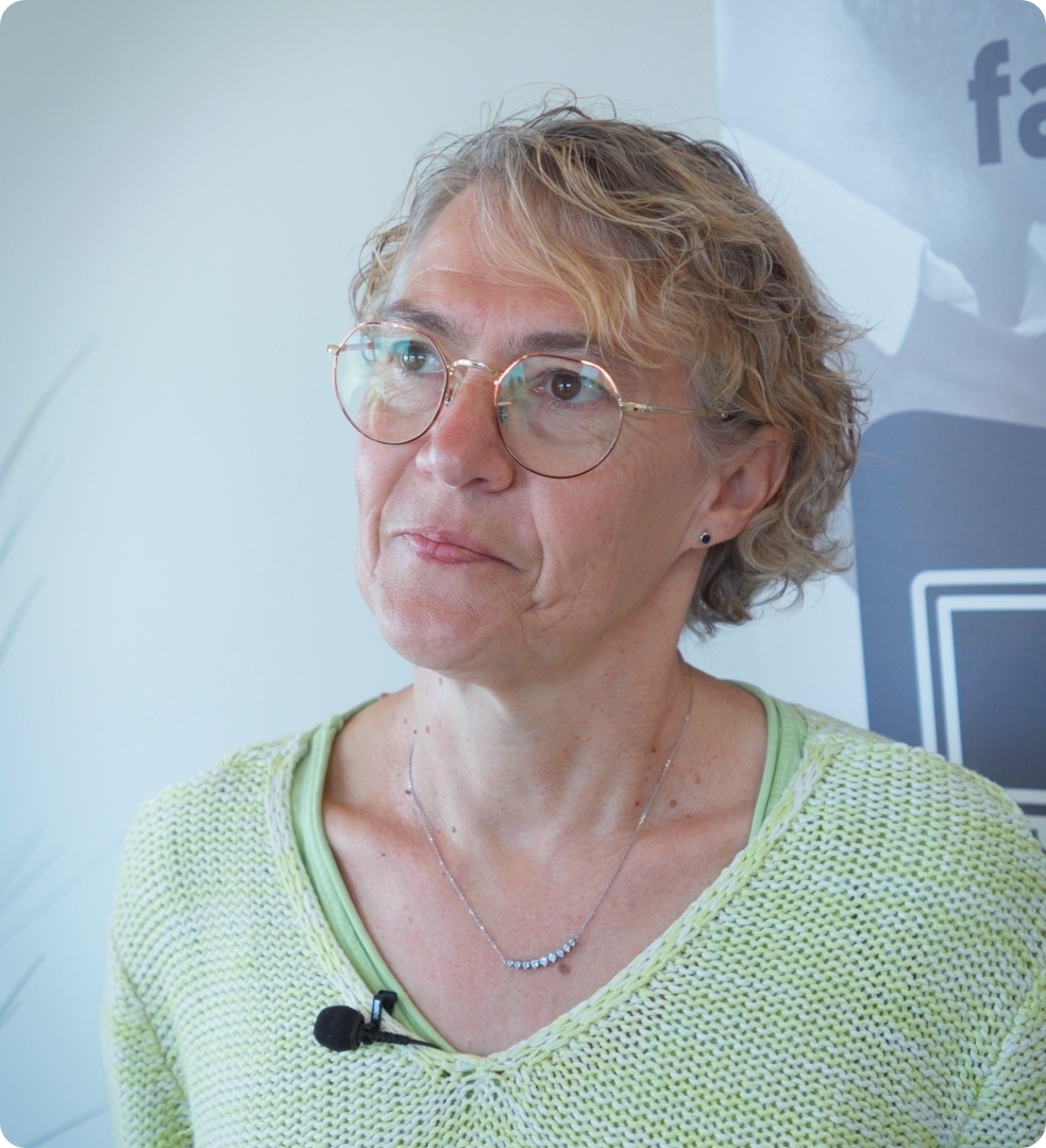 SYLVIE DERUTIN